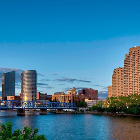 Courtyard Grand Rapids Downtown Hotel Exterior foto