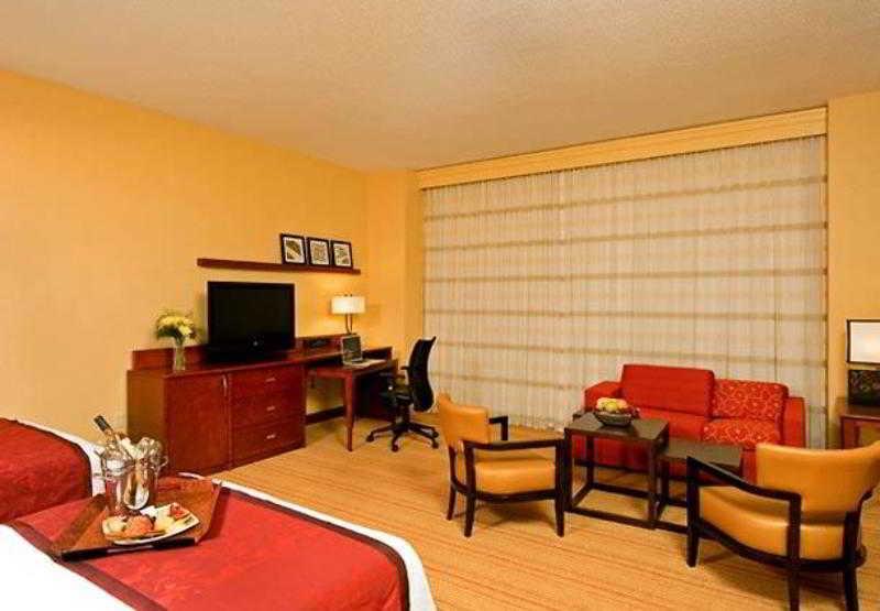 Courtyard Grand Rapids Downtown Hotel Exterior foto