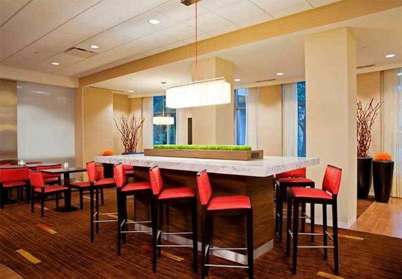 Courtyard Grand Rapids Downtown Hotel Restaurant foto